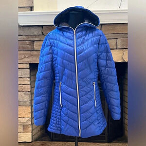 Celsius Premium bright blue coat jacket.  Light and comfortable.  Size L